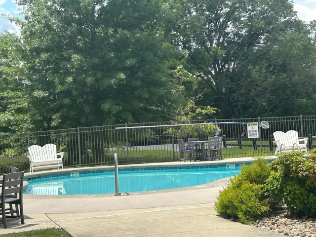 $2,700 | 8665 Seven Lakes Drive, Ooltewah, TN 37363