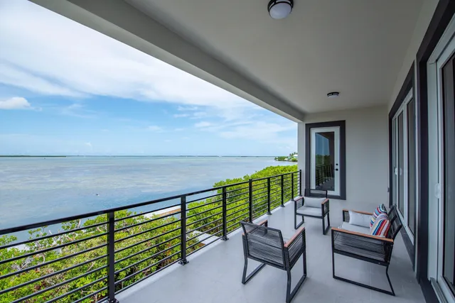 $2,500,000 | 711 West Indies Drive, Summerland Key, FL 33042