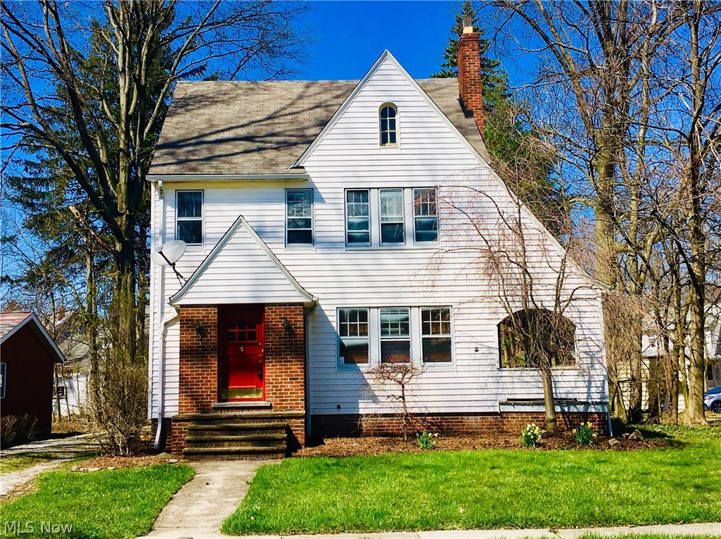 4001 Elmwood Road Cleveland, OH 44121 - Photo 1 of 20