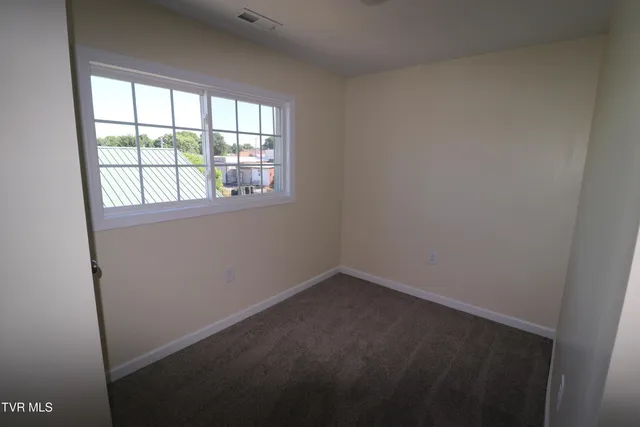 $1,250 | 833 Dale Street, Unit 1, Kingsport, TN 37660