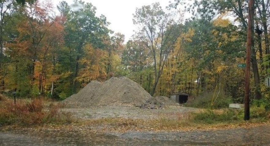 2 Shore Drive Goffstown, NH 03045 - Photo 3 of 11