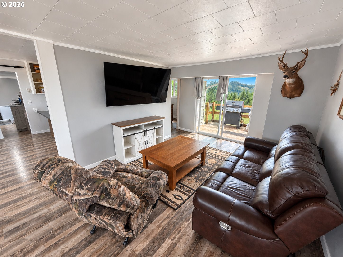 75101 Townsend Road Rainier, OR 97048 - Photo 5 of 31 Living Room
