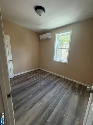 $2,150 | 172 North Main Street, Unit 3, Paterson, NJ 07522