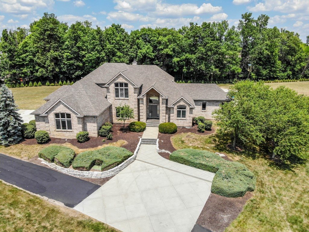 18534 Tonkel Road Auburn, IN 46706 - Photo 1 of 36