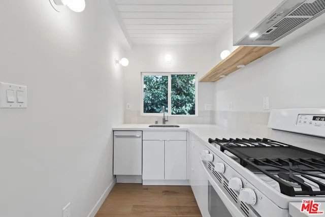 $3,195 | 2210 Echo Park Avenue, Unit 5, Los Angeles, CA 90026