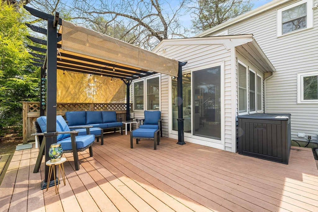 23 Warren Street Upton, MA 01568 - Photo 16 of 38