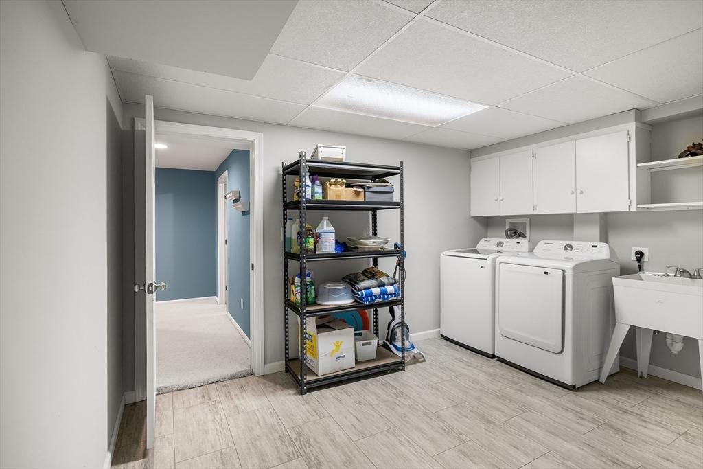 23 Warren Street Upton, MA 01568 - Photo 31 of 38