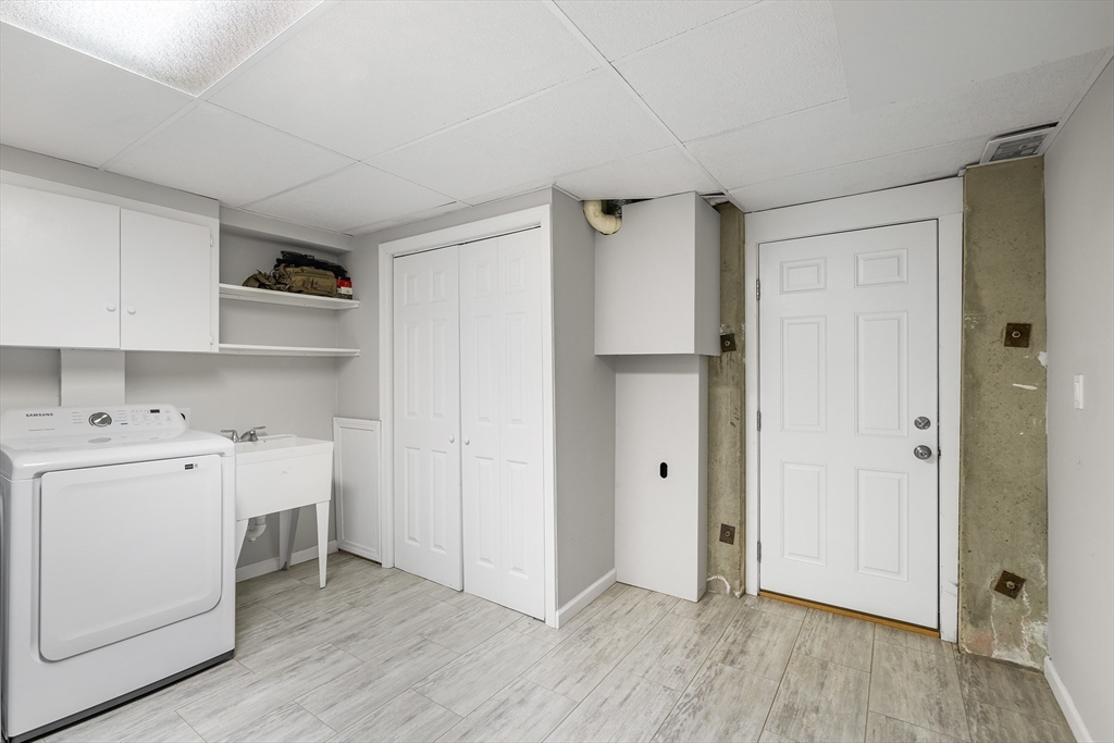 23 Warren Street Upton, MA 01568 - Photo 32 of 38