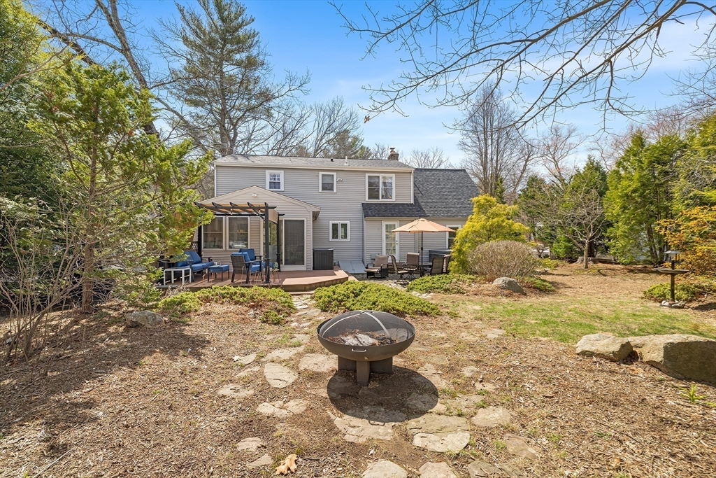 23 Warren Street Upton, MA 01568 - Photo 33 of 38