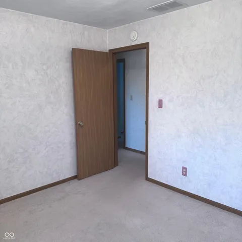 $299,900 | 512 South Poplar Street, Greensburg, IN 47240