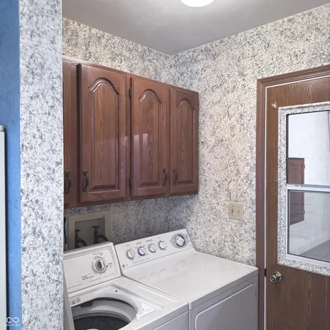 $299,900 | 512 South Poplar Street, Greensburg, IN 47240