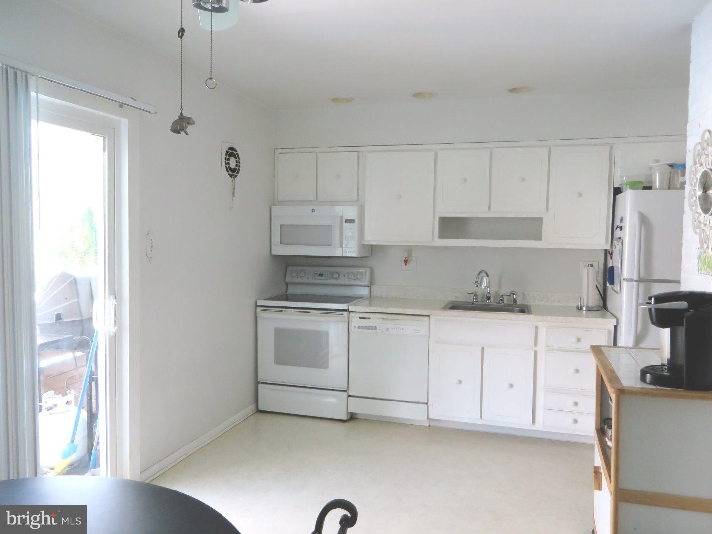 19 Clemson Road Cherry Hill, NJ 08034 - Photo 7 of 25
