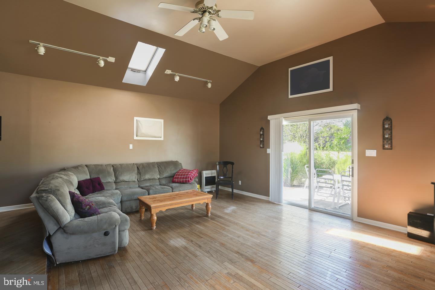 17 Sun Valley Road Hamilton, NJ 08690 - Photo 14 of 32