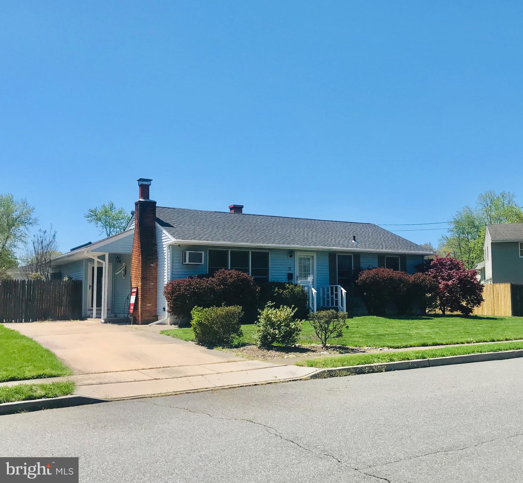 17 Sun Valley Road Hamilton, NJ 08690 - Photo 3 of 32