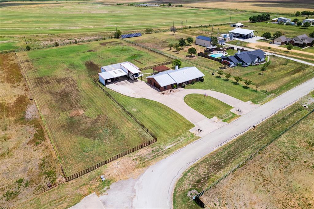 20175 Willow Glade Circle Pilot Point, TX 76258 - Photo 30 of 32 Drone / aerial view with a rural view