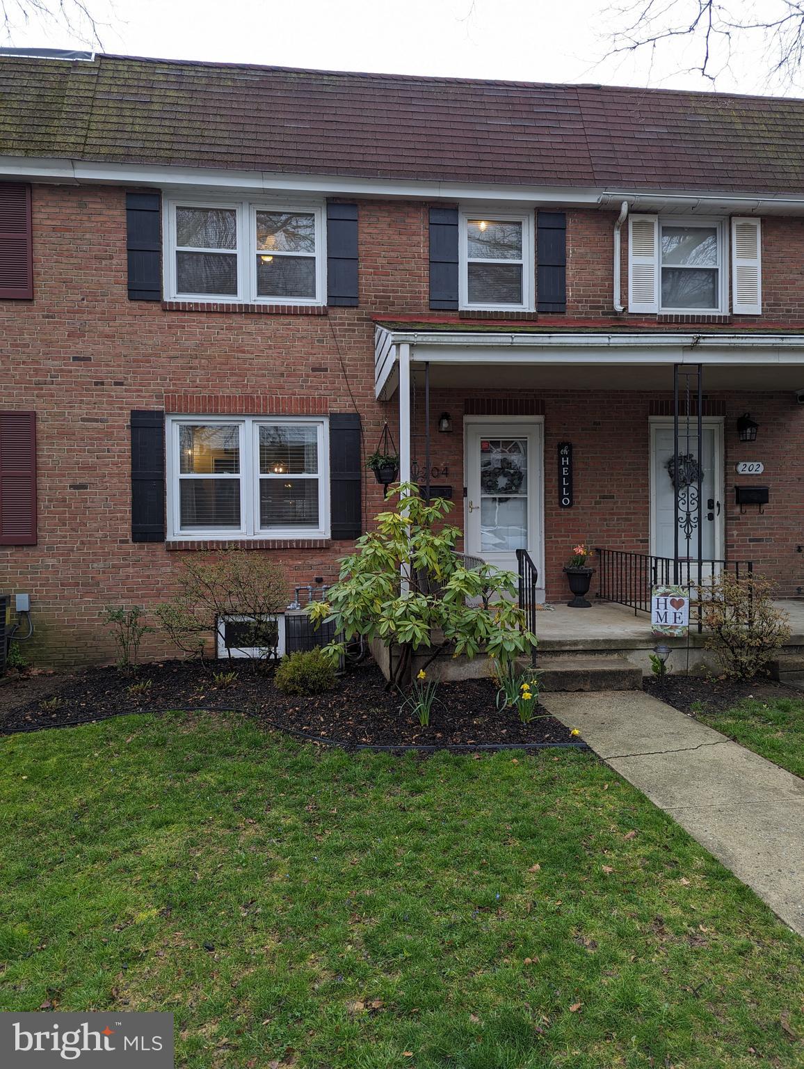 204 Sycamore Road Reading, PA 19611 - Photo 1 of 23 Front