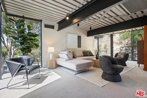 $8,500 | 4046 Stoneybrook Drive, Sherman Oaks, CA 91403