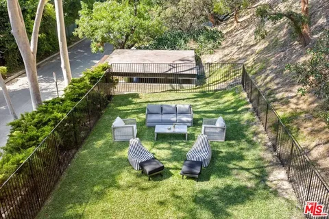 $8,500 | 4046 Stoneybrook Drive, Sherman Oaks, CA 91403