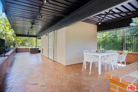 $8,500 | 4046 Stoneybrook Drive, Sherman Oaks, CA 91403