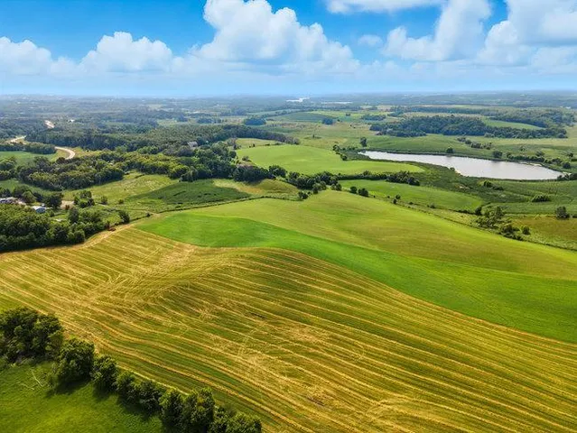 $1,100,000 | 9320 Elmore Avenue, Lonsdale, MN 55046