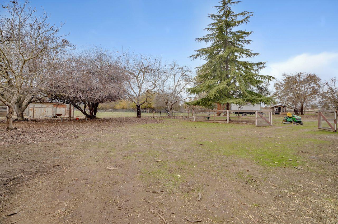 5885 Monterey Frontage Road, Unit A Gilroy, CA 95020 - Photo 38 of 49