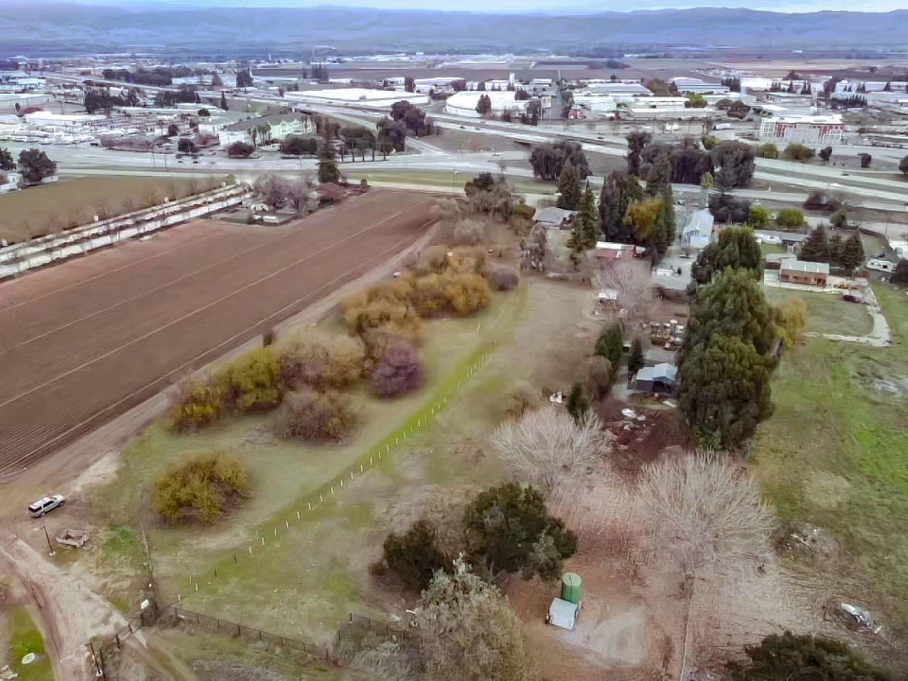 5885 Monterey Frontage Road, Unit A Gilroy, CA 95020 - Photo 48 of 49 a view of a city