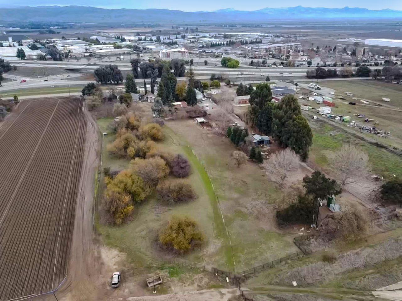 5885 Monterey Frontage Road, Unit A Gilroy, CA 95020 - Photo 49 of 49 a view of a city