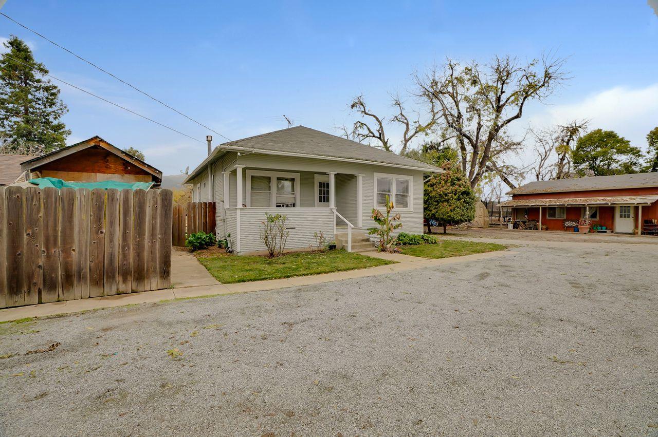 5885 Monterey Frontage Road, Unit A Gilroy, CA 95020 - Photo 5 of 49 a view of outdoor space yard and house