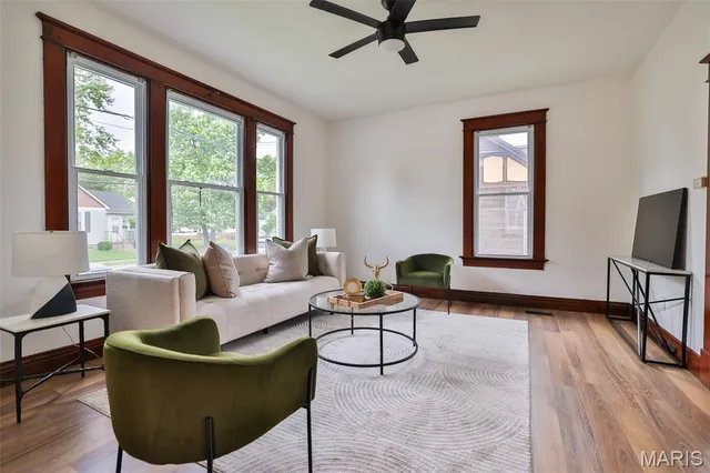 $265,000 | 230 South Fillmore Street, Edwardsville, IL 62025