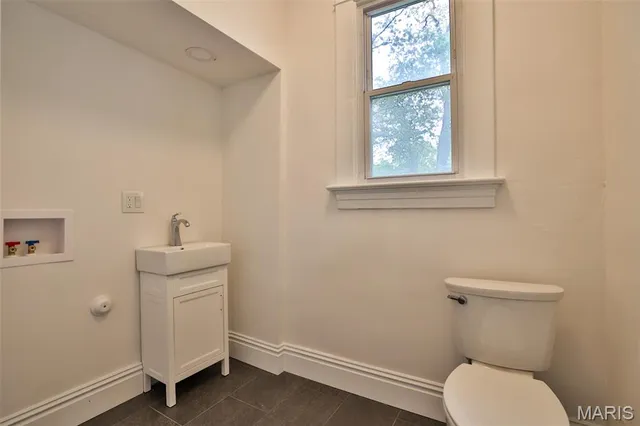 $265,000 | 230 South Fillmore Street, Edwardsville, IL 62025