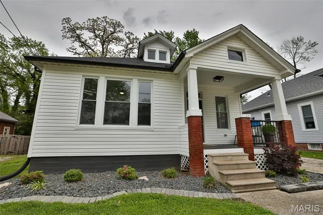 $265,000 | 230 South Fillmore Street, Edwardsville, IL 62025