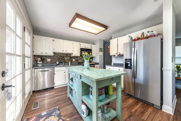 $459,900 | 128 South Birchwood Drive, Naperville, IL 60540