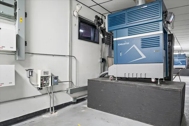 a view of a storage & utility room