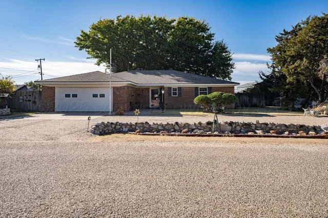 $465,000 | 148 Buffalo Trail, Fritch, TX 79036