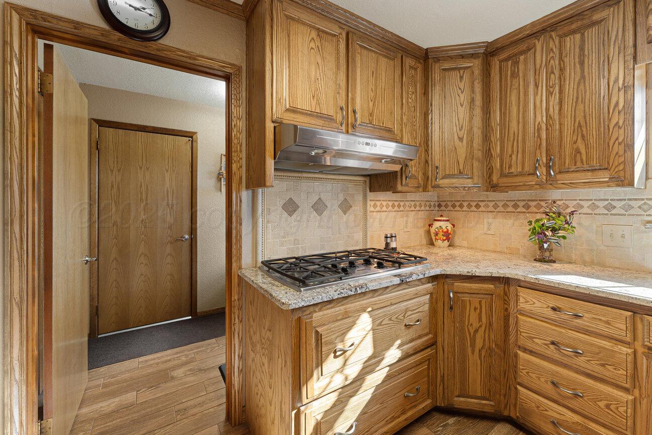 148 Buffalo Trail Fritch, TX 79036 - Photo 14 of 81 Color-15