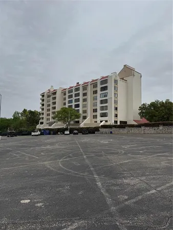 $2,000 | 2122 Reflection Bay Drive, Arlington, TX 76013