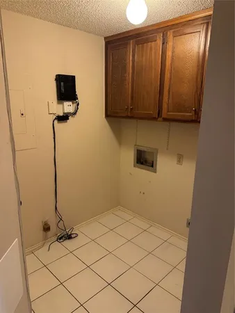 $2,000 | 2122 Reflection Bay Drive, Arlington, TX 76013