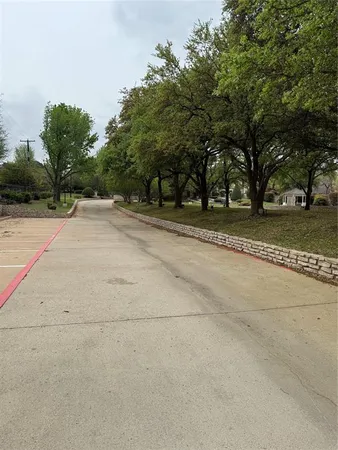 $2,000 | 2122 Reflection Bay Drive, Arlington, TX 76013