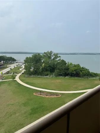 $2,000 | 2122 Reflection Bay Drive, Arlington, TX 76013