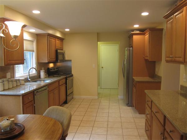 55 Carl Road Holliston, MA 01746 - Photo 3 of 18 Gallery Image 3