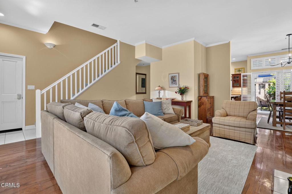 306 Alpine Street, Unit 5 Pasadena, CA 91106 - Photo 4 of 36 12-web-or-mls-306 Alpine St_MEDIA360VR-1
