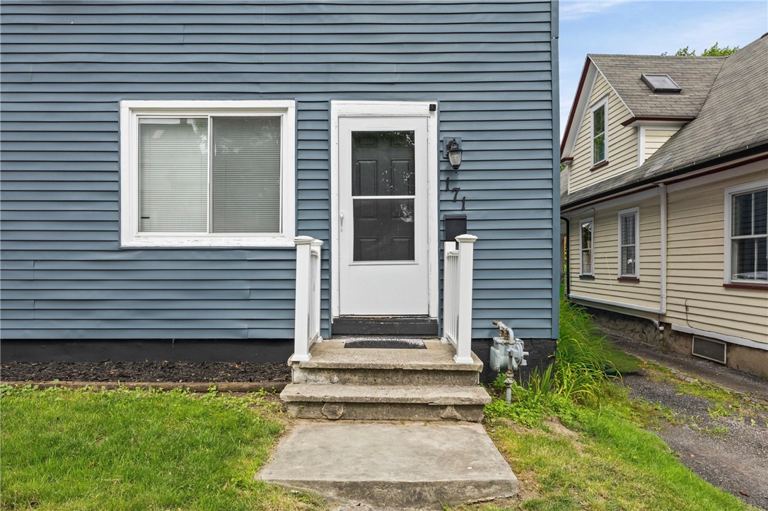 171 Oakland Street Rochester, NY 14620 - Photo 5 of 50