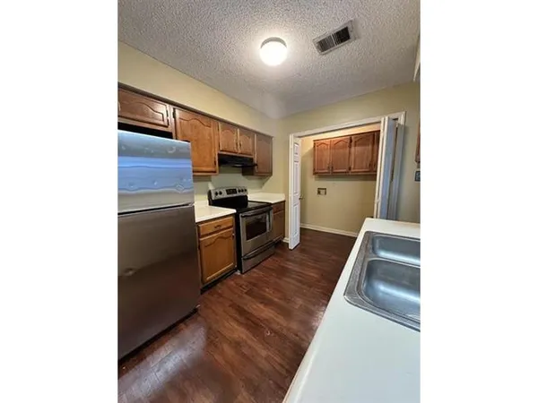 $1,495 | 5879 Jardin Place, Memphis, TN 38141