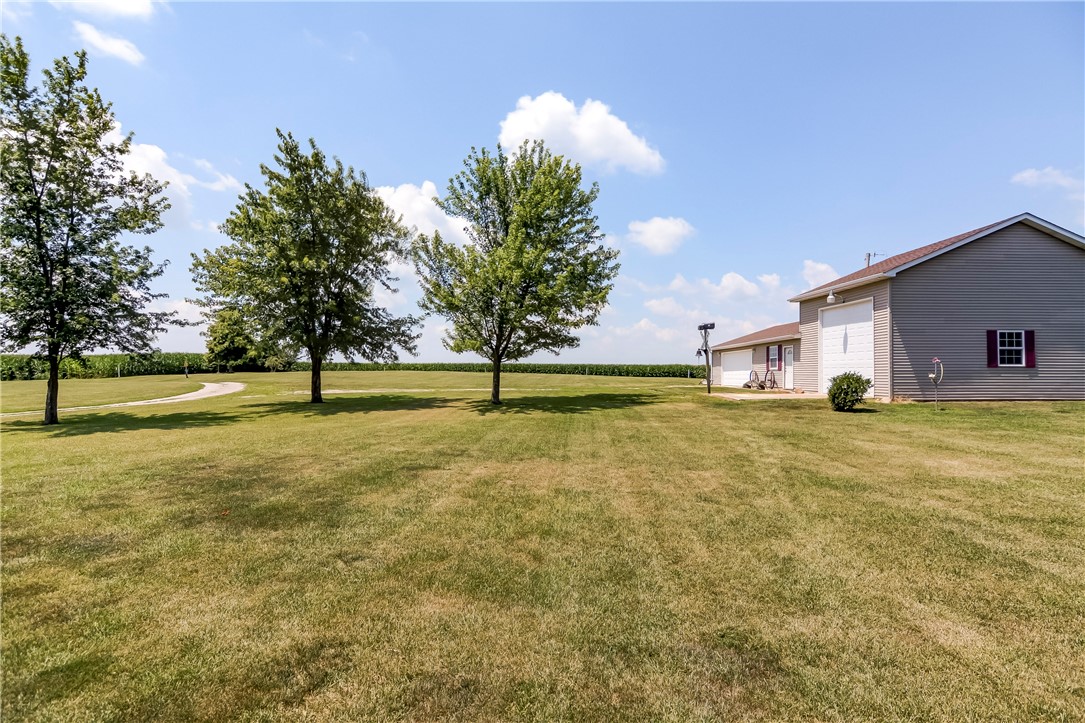 3849 Hill Road Clinton, IL 61727 - Photo 10 of 44