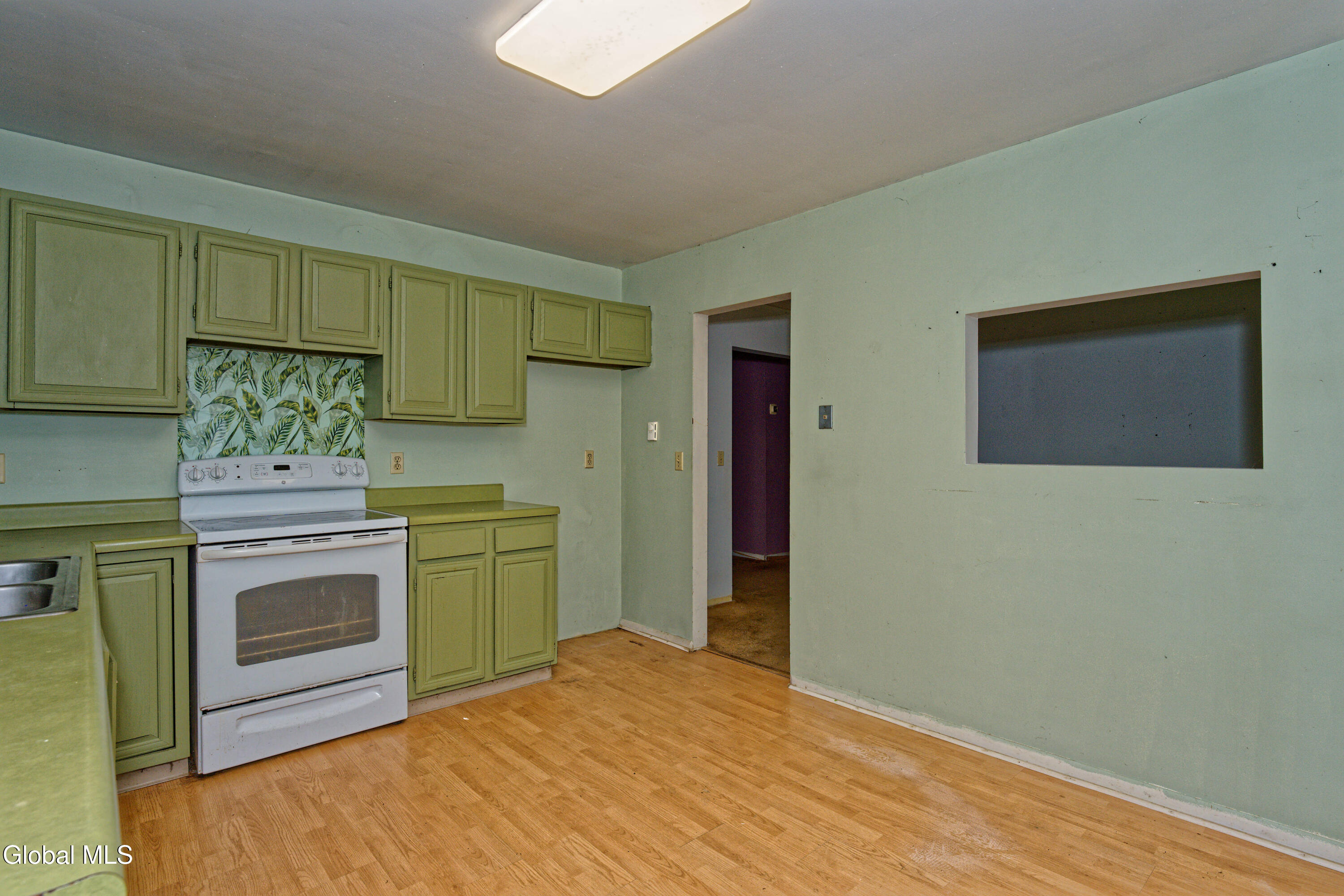 255 West Milton Road Milton, NY 12863 - Photo 20 of 49 4 Kitchen 3