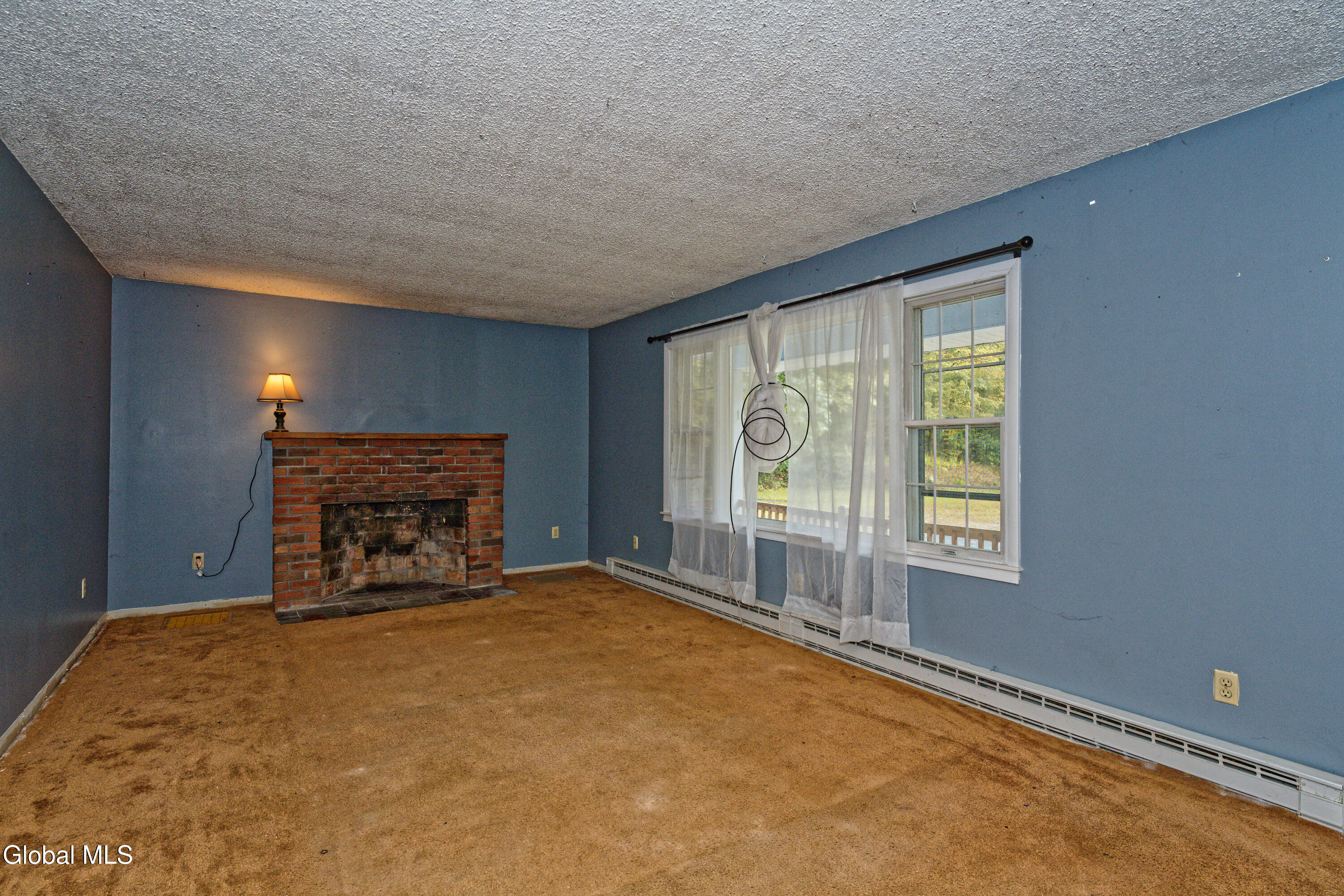 255 West Milton Road Milton, NY 12863 - Photo 10 of 49 2 Livingroom 1