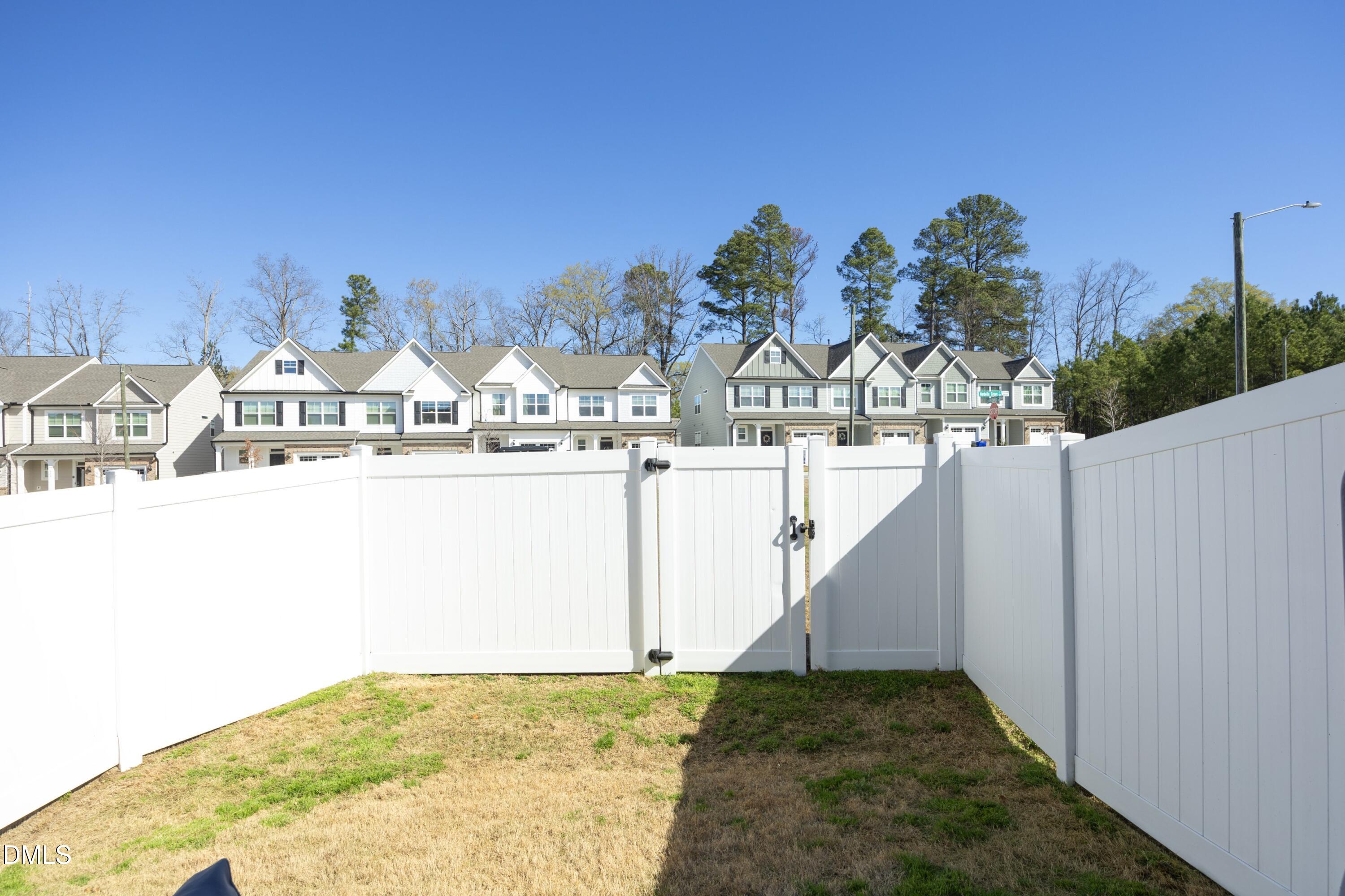 1002 Heartstone Way Durham, NC 27713 - Photo 26 of 34 28FencedYard