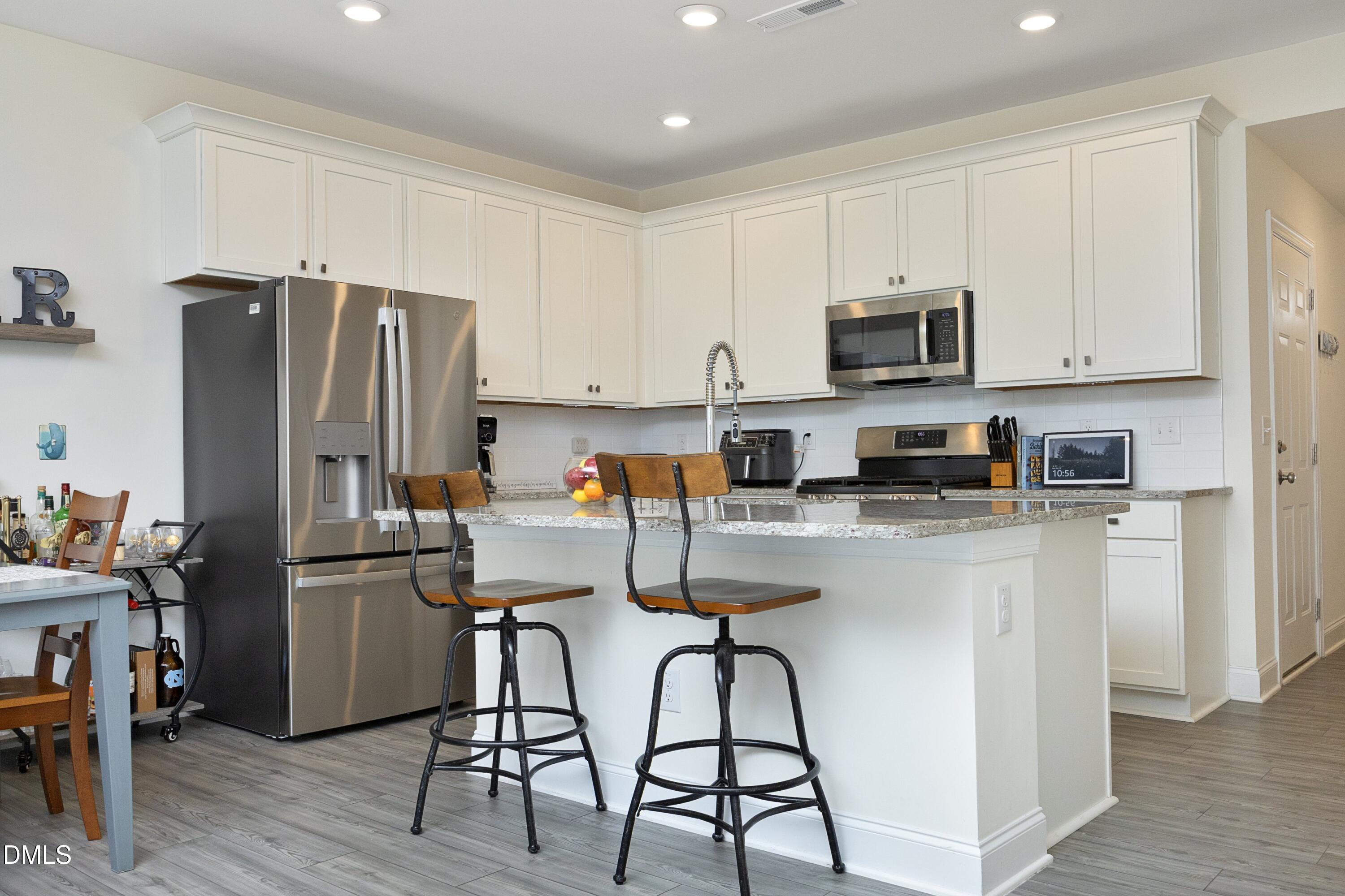 1002 Heartstone Way Durham, NC 27713 - Photo 6 of 34 08Kitchen