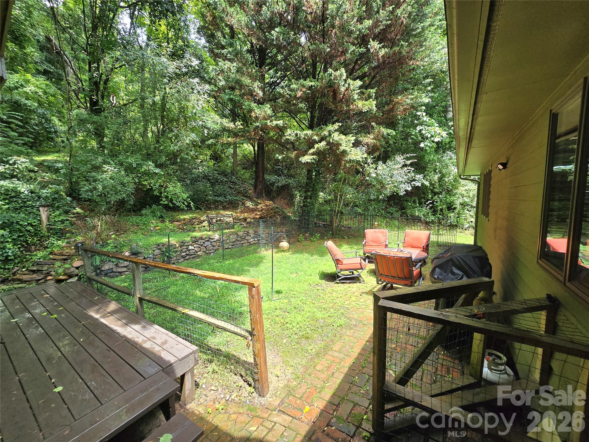 18 Rollingwood Road Asheville, NC 28805 - Photo 27 of 38