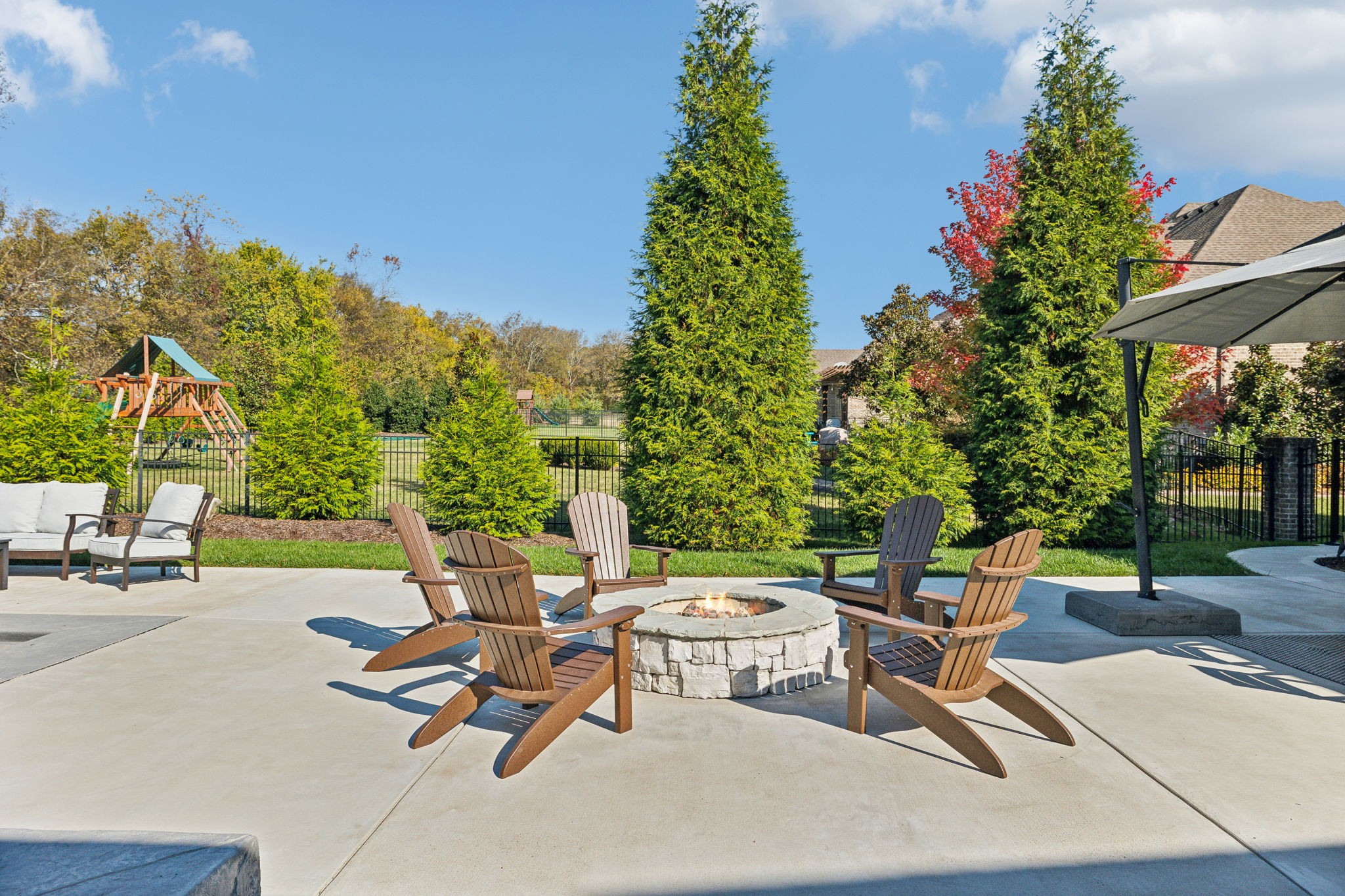 2772 Cabin Run Bridge Road Thompson's Station, TN 37179 - Photo 30 of 98 a view of a backyard with sitting area